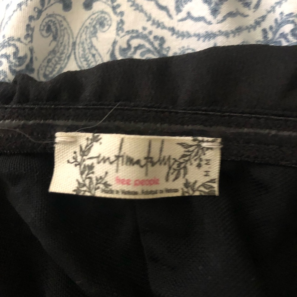 FREE PEOPLE Size Medium. Strapless crop top. NWT. Never worn.